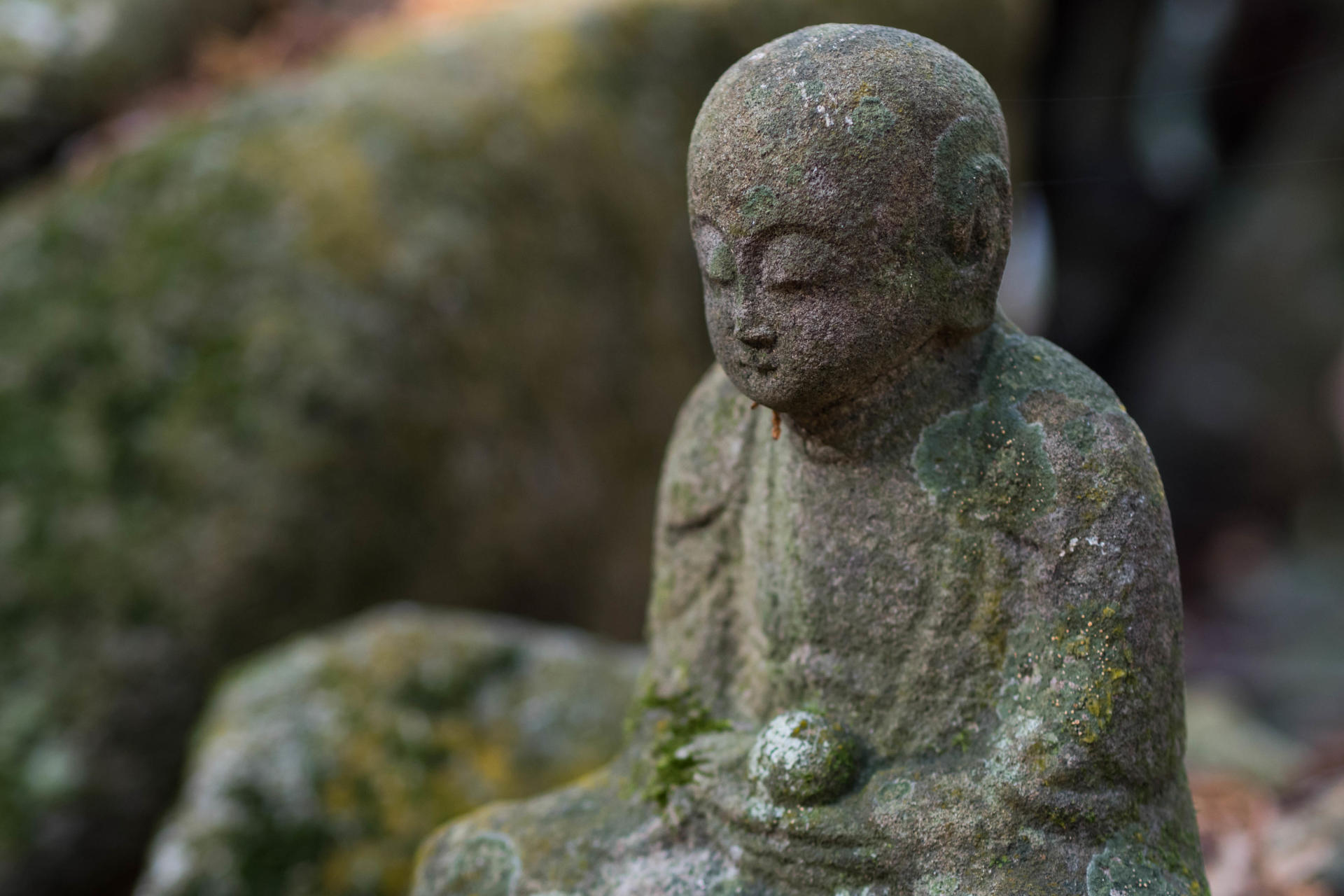 伝承や人物の功績を称える銅像・石像の製作イメージ画像